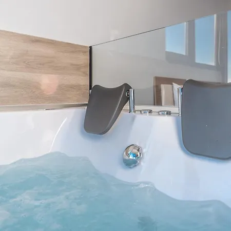 Luxurious Seaview With Jacuzzi