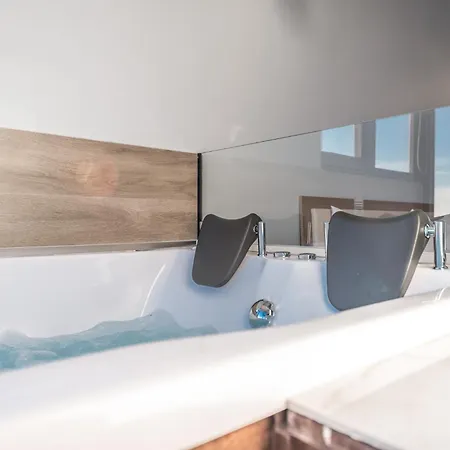 Luxurious Seaview With Jacuzzi * Durres